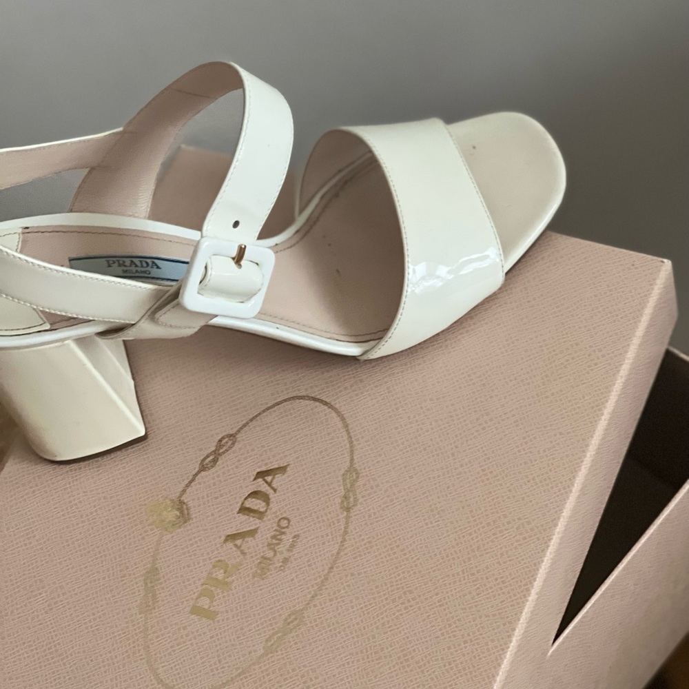 Prada sandal 39